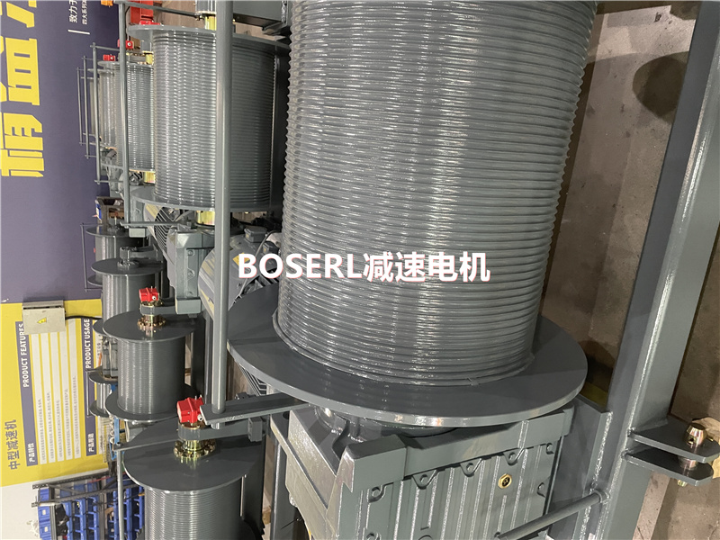 1690947057477535.jpg 齒輪減速機(jī)加電機(jī)